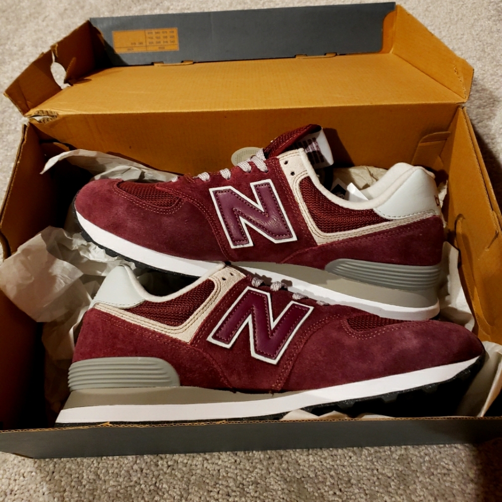 New Balance 574 Men's Burgundy & Grey Sneakers Size 10
